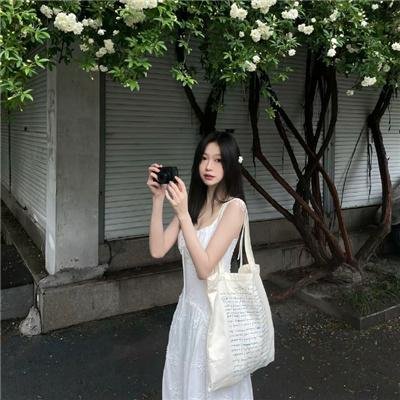 苦恼人的笑